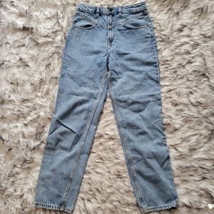 Divided blue v front jeans 4